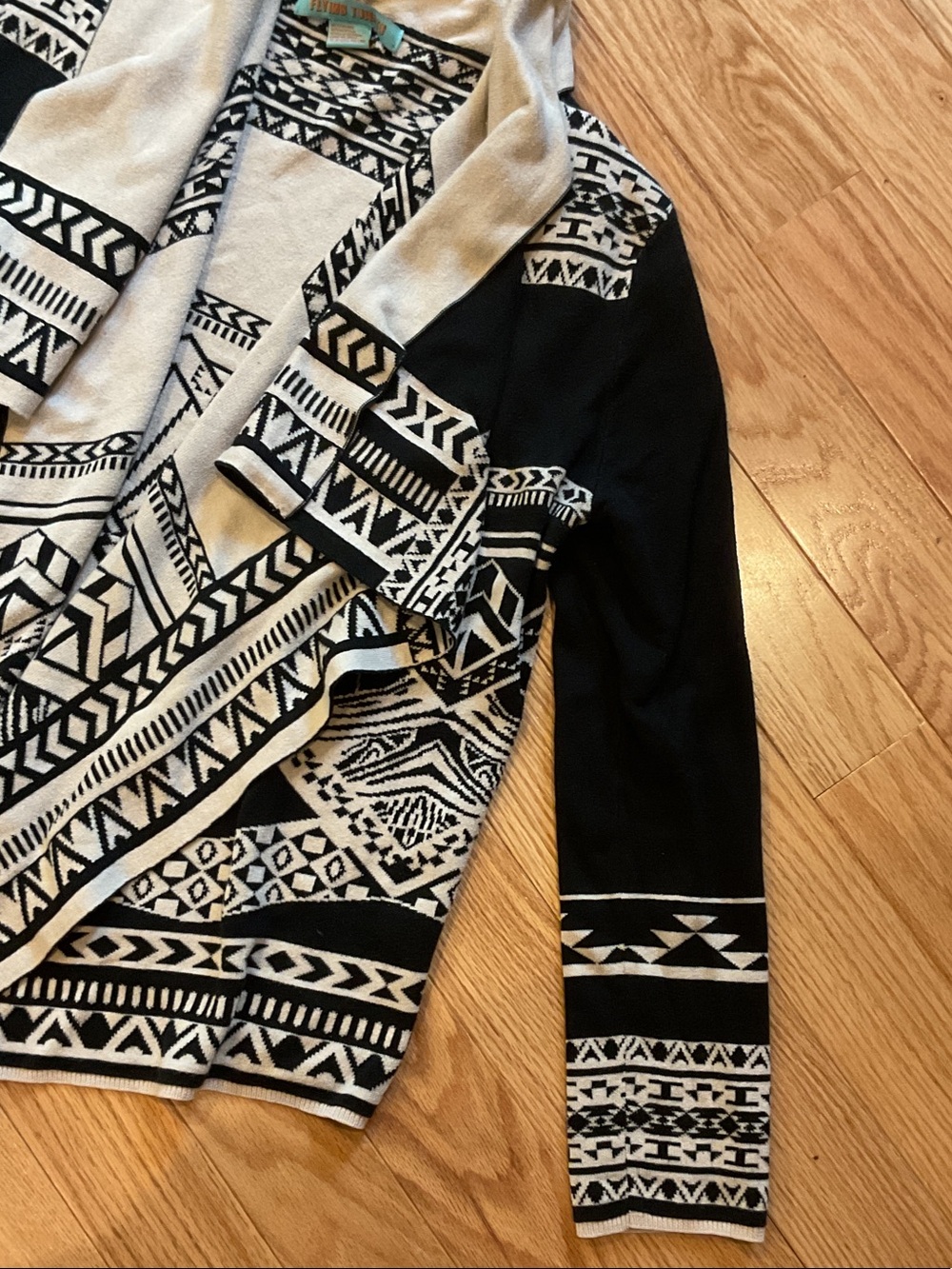 Flying Tomato Black Cream Aztec Women's Sweater Cardigan large distressed elbows - Picture 5 of 13